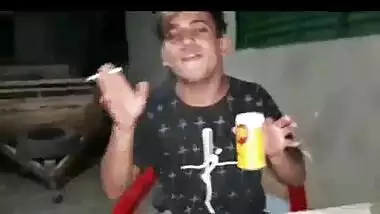 Trailler do Flakael comendo 3 personagem a india, a Patroa e a morena 1 hora de video