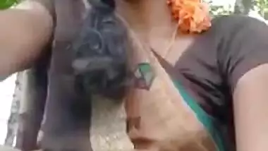 Telugu Desi XXX wife showing her ass and pussy outdoors