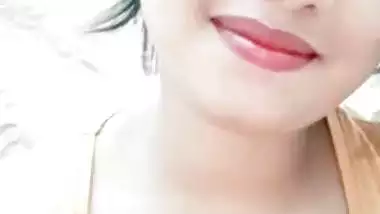 Bangladeshi sex queen nude show on Chamet live