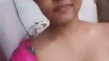 Cute Lankan Girl Shows Her Boobs And Pussy Part 3