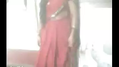 Desi Housewife Showing Off Her Pussy