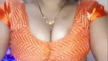 Sexy Geetha Bhabhi Live Showing and Self Squeezing her Boobs
