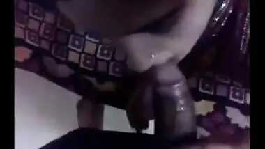 Tamil sex videos of a young house wife enjoying a nice home sex session