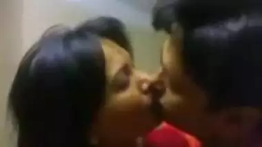 Lubricious Indian bhabhi lets her man fondle her 