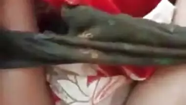 Dehati wife pissing outdoors clip for her secret boyfriend