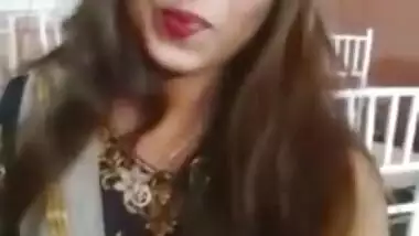 Slut doing selfies 50.mp4