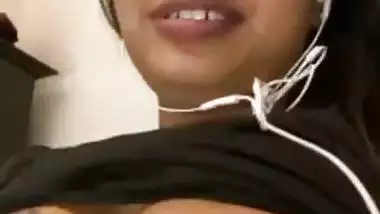 Lactating milf’s bf video in a video call sex MMS