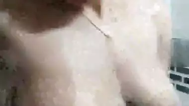 Desi naari Bath Time Part 1