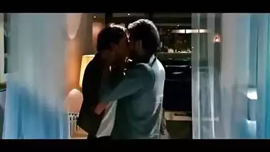 Esha Gupta Cute Kissing and Bed scenes