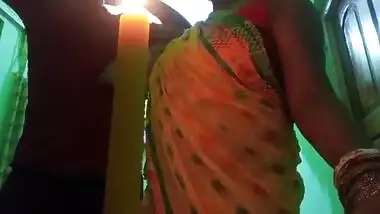 INDIAN Bhabhi XXX Wet pussy fuck with electrician in clear hindi audio | Fireecouple