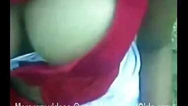 Bengali Babe Exposed and BJ in Garden –