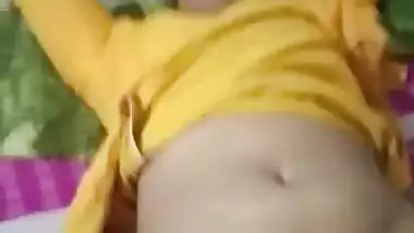 Sexy Yellow Salwar Kameez Bhabhi Blowjob 2 Clips Marge