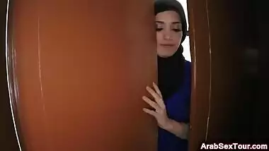 Young Arab girl seduced it no banging in hotel room