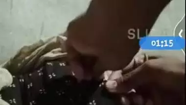 Tamil wifeâ€™s sexy boob show video MMS