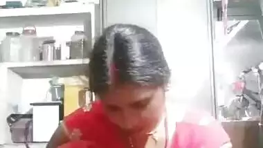 Bhabhi Showing Pussy to Fans