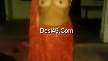 Desi woman is convinced to show boobies in the amateur XXX video