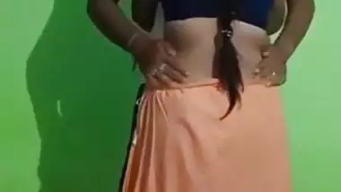 Bhabhi with sexy ASs