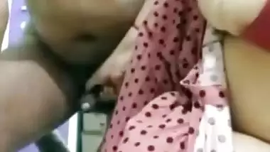 Desi bhabhi Saavi fucked by young boy