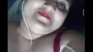 Unfaithful Married Bangladeshi Beautiful Bhabi From Narayanganj Showing On videoCall With Lover
