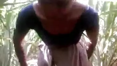 Indian village aunty fucked in her own farm