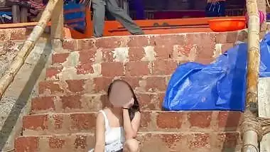 Indian Daring Wife showing pussy in public & Stanger jerking of to her