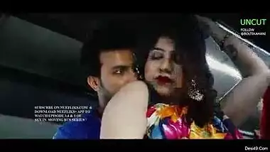 Sexy indian bhabhi ki chudai in moving bus