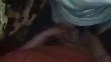 Paki Couple blowjob inside kambal