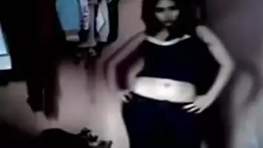 Very hot bhabi with monstrous behind strips and shows off 