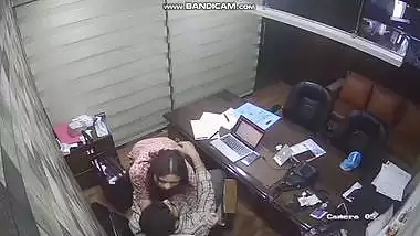 Office girl kissing and blowjob to boss son sex MMS