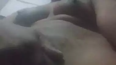 Indian fingering naked bhabhi showing nude body