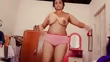 Indian Quarantine Selfie Nude Challenge