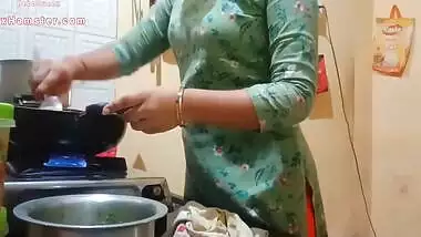 Indian Bhai-bahan Fuck In Kitchen Clear Hindi Audio