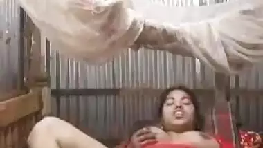 Bangladeshi Village Slut Showing Naked Pussy On Cam