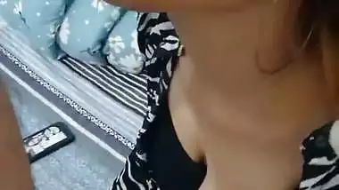The man shoots a blowjob MMS of a whore sucking his cock