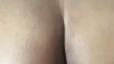 Man bangs round shaped whore in the doggy style