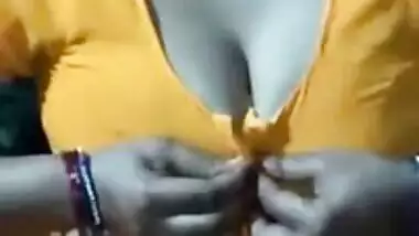 Horny Indian Bhabi Showing her Boobs and pussy