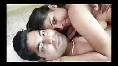 Indian sexy wife porn mms with lover in lodge