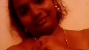 South Indian wife nude boobs and pussy show