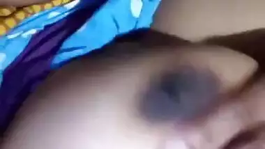 Bangladeshi wife showing boobs on selfie cam
