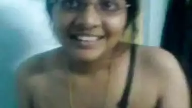 Busty Sexy Tamil Bhabhi Filmed By Lover While Dressing