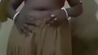 Big navel bhabi