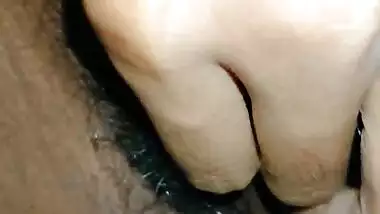 Desi bhabi big pussy fingering