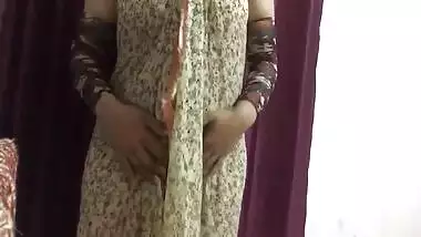 Desi sex MMS! Perv couple filming their sex act In their bedroom