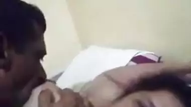 Busty Tamil wife sex MMS video scandal