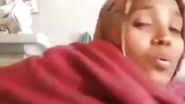 Village Desi girl shows her boobs in video call with her XXX boyfriend