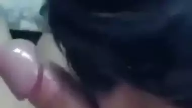Sexy girl’s blowjob MMS of sucking a dick and drinking cum