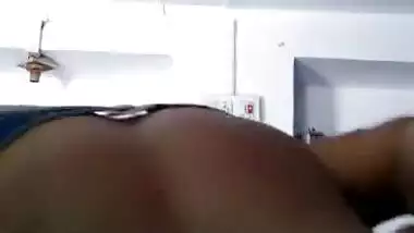 Horny Bhabhi Nude Dancing