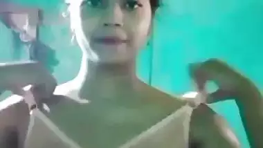 Girlfriend dress change and nude show for lover