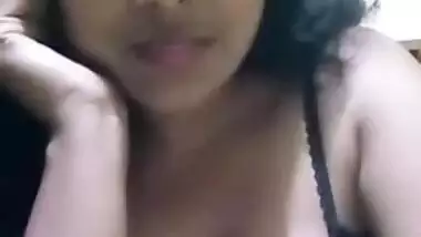 Sexy Tamil aunty on a cam sex