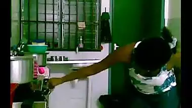 Desi Tamil couple hardcore sex in the kitchen